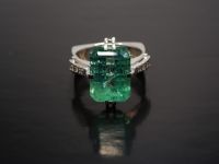 Серебряное кольцо с Уральским изумрудом 6.97 карат - 60