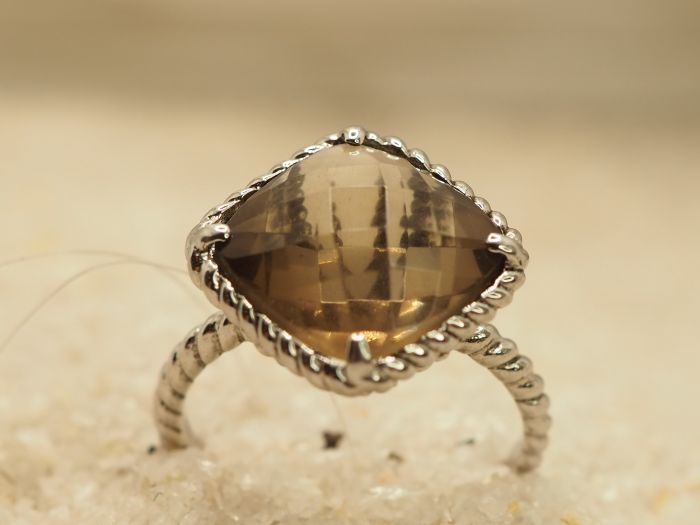серебреное кольцо с раух-топазом-477