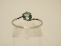 Серебряное кольцо с натуральным бериллом - 239