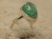 Серебряное кольцо с натуральным изумрудом-669